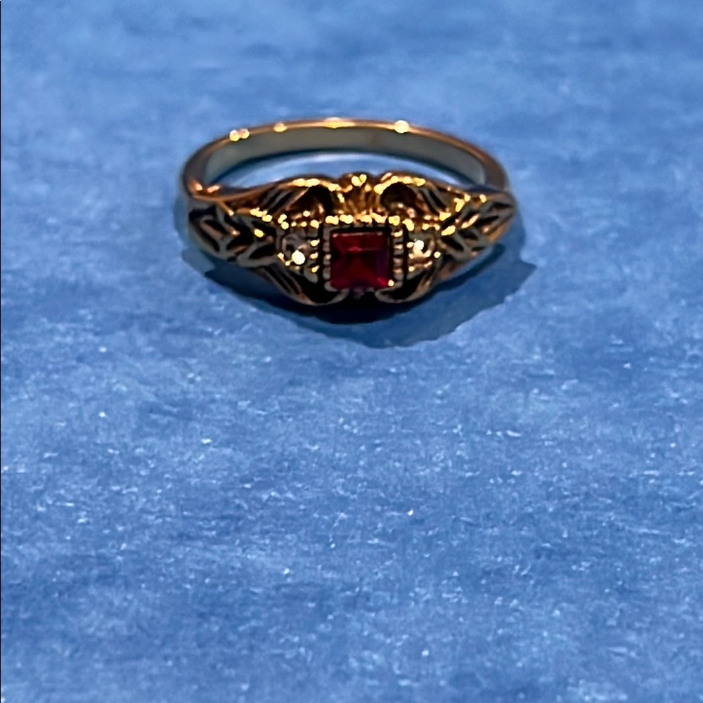 *Dainty Gold and Red Gemstone Ring
